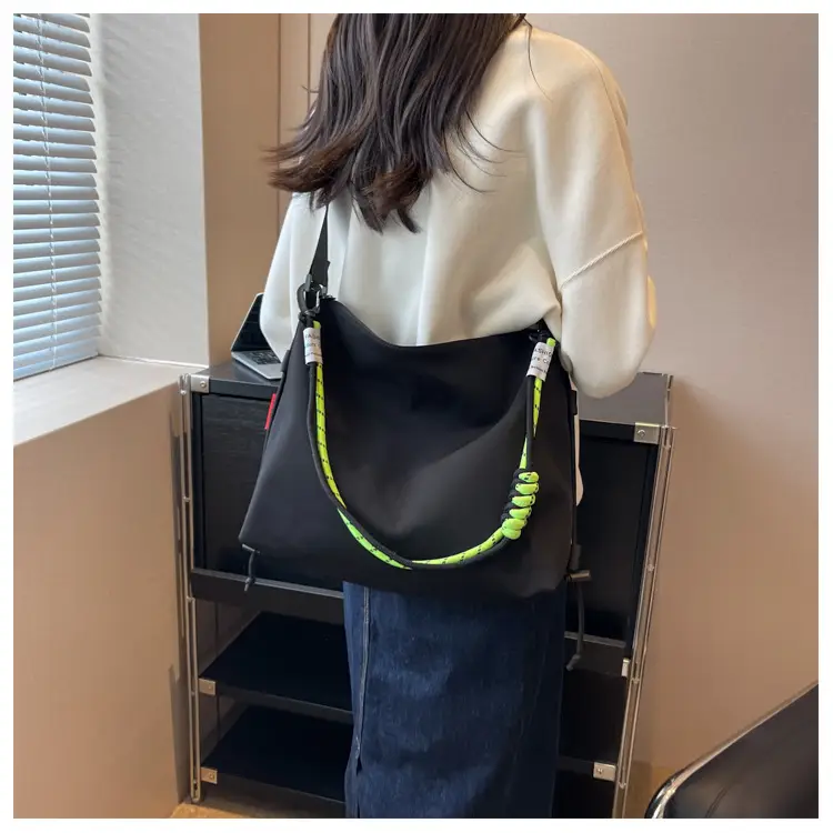 Women Retro Crossbody Bag White Green 2026 — feature 48