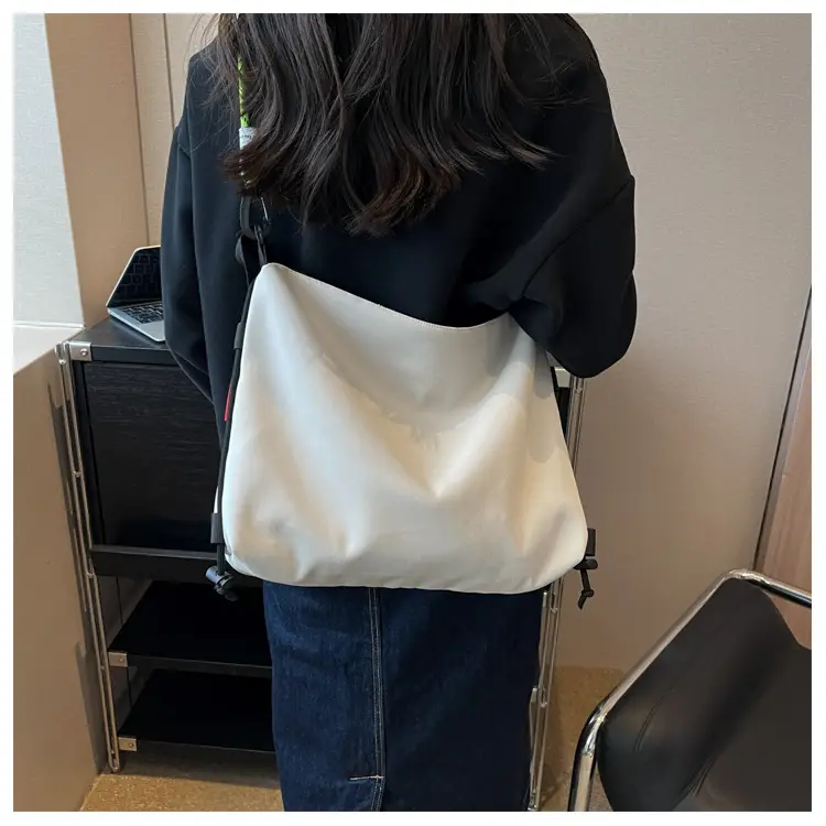 Women Retro Crossbody Bag White Green 2026 — feature 57