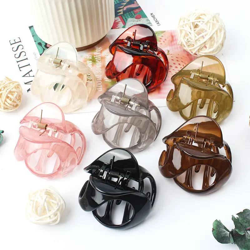 New Hollow Amber Grab Clip Hairpin for Women - Image 33