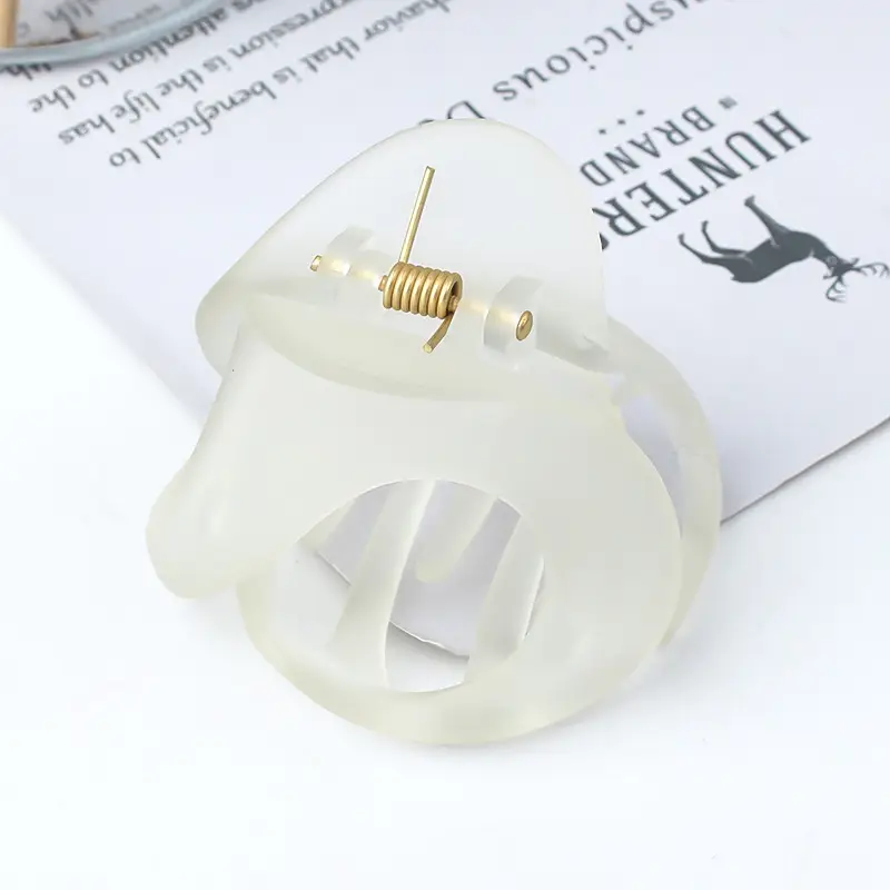 New Hollow Amber Grab Clip Hairpin for Women - Image 20