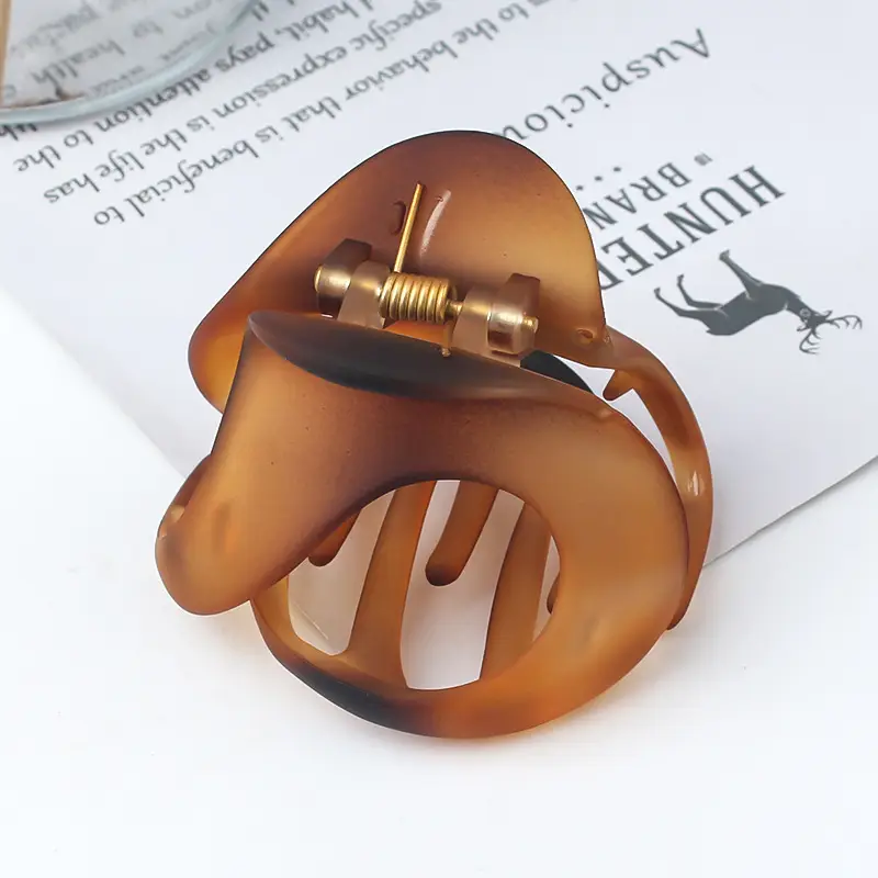 New Hollow Amber Grab Clip Hairpin for Women - Image 21