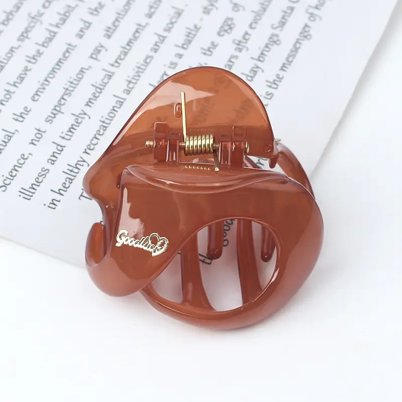 New Hollow Amber Grab Clip Hairpin for Women - Image 30