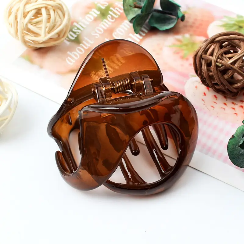 New Hollow Amber Grab Clip Hairpin for Women - Image 7