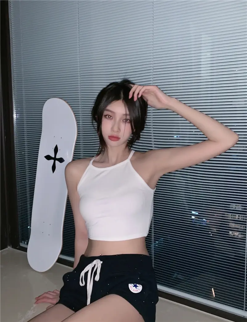 Women's Black Hot Girl Hanging Neck Vest 2025 Summer Slim Fit — feature 15
