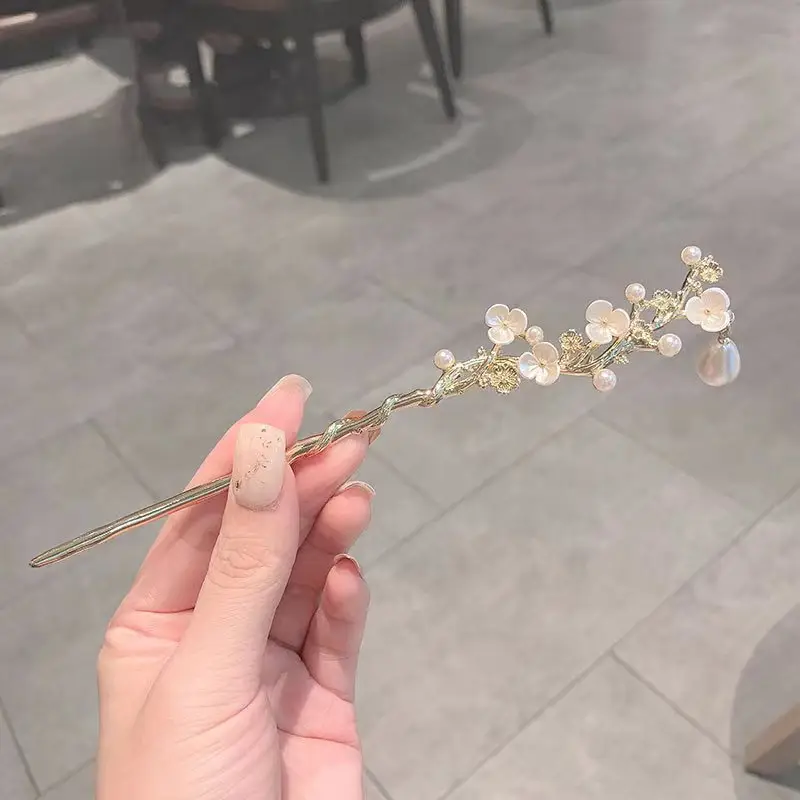 Ancient Plum Flower Hairpin for Women - Image 4