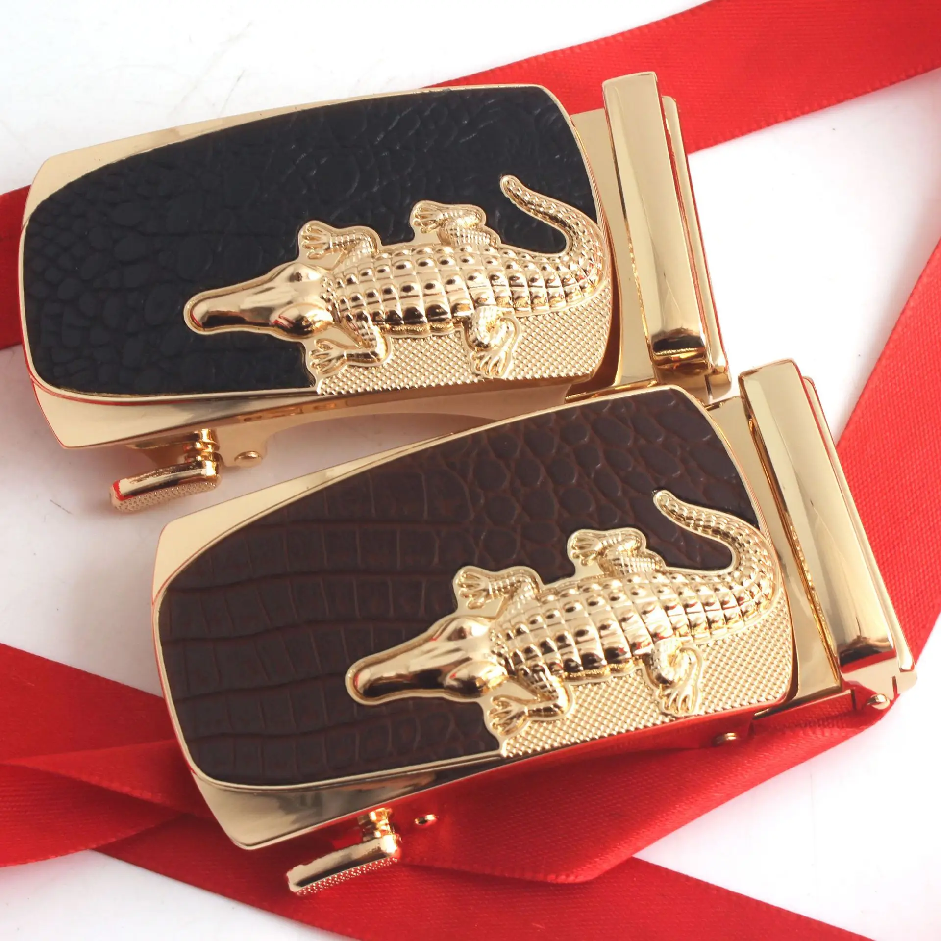 Hongsheng Men's Black Croc Buckle Belt Fastener