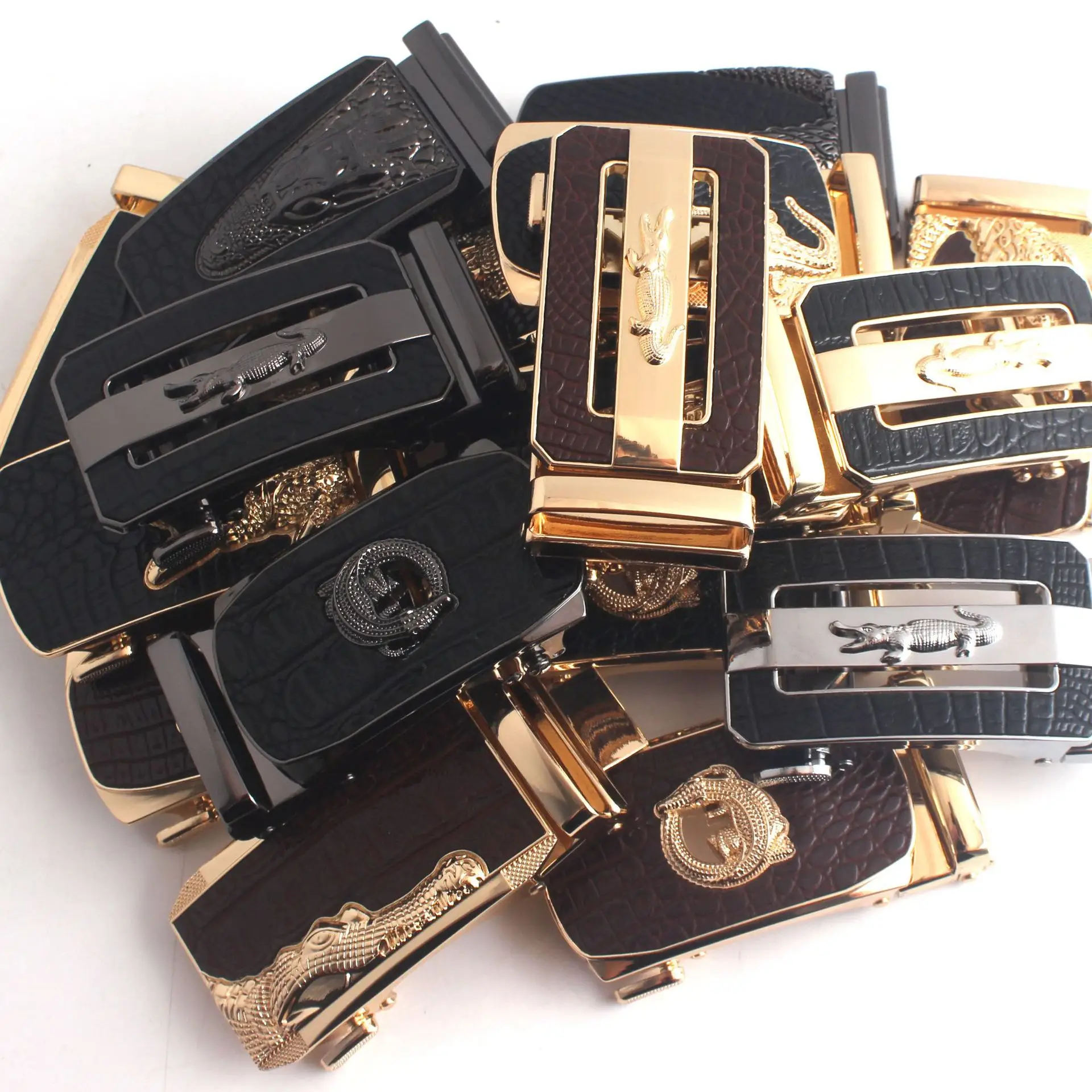 Hongsheng Men's Black Croc Buckle Belt Fastener