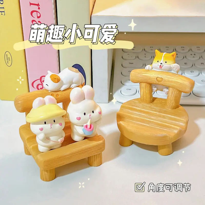 Cute Wooden Mobile Phone Holder for Desk