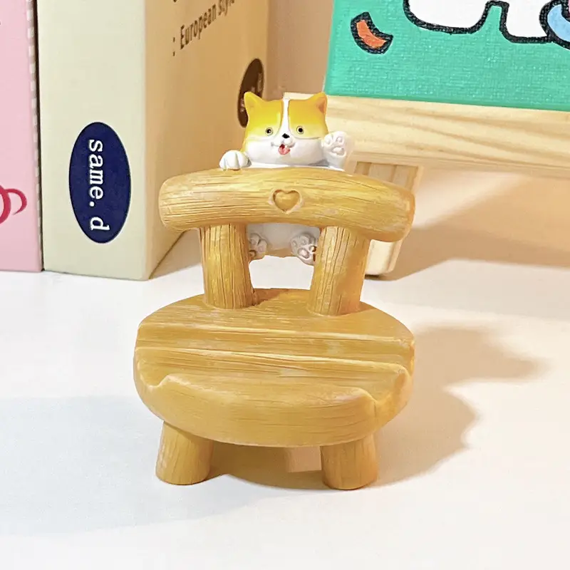 Cute Wooden Mobile Phone Holder for Desk