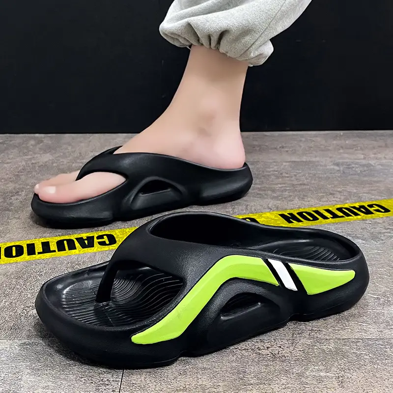2023 Summer new slippers men's outro fashion casual men's flip-flops wholesale beach flip-flops - Image 4