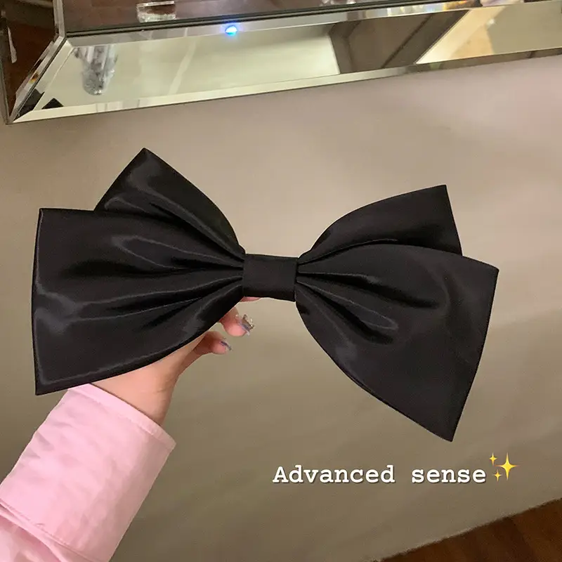 Black 3D Bow Hairpin for Women's Back of Head - Image 4