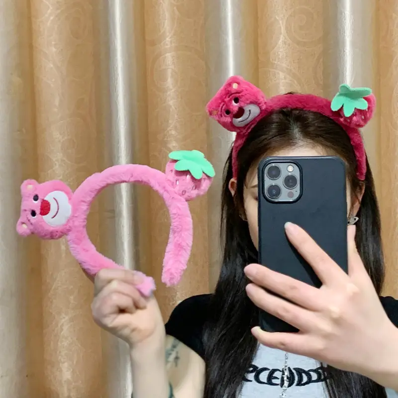 Pink Bear Hairband with Face Wash & Mobile Holder - Image 3