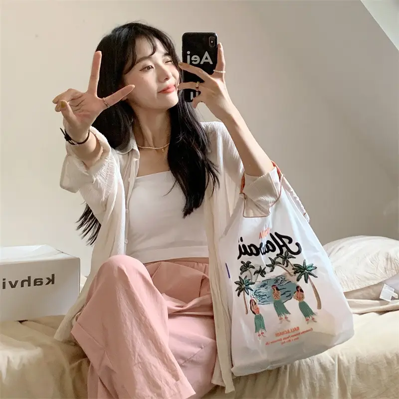 Delicious Cartoon Messenger Bag Women Pink Embroidered — feature 4