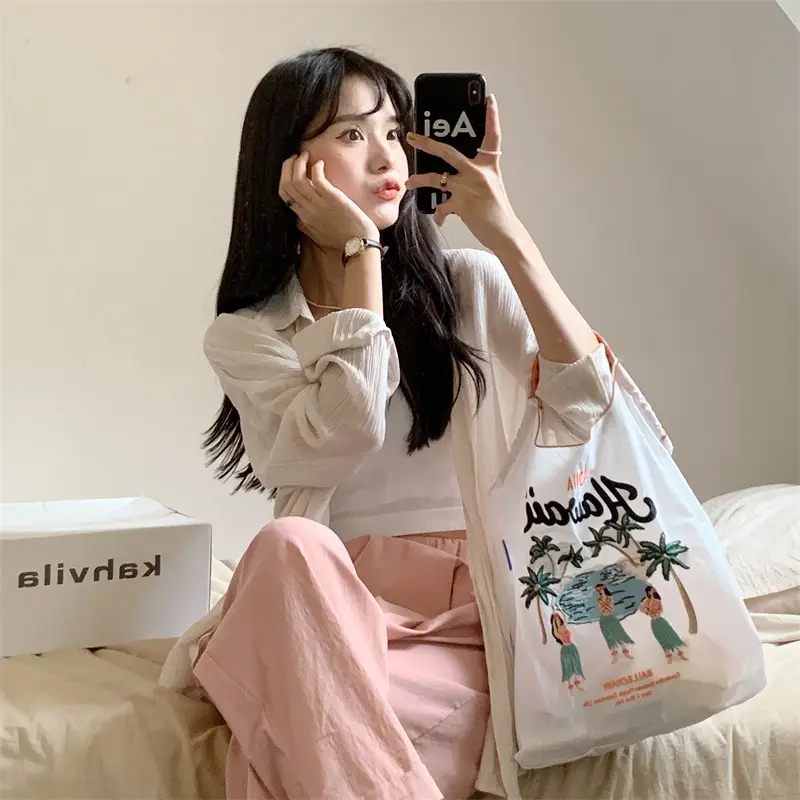 Delicious Cartoon Messenger Bag Women Pink Embroidered — feature 8