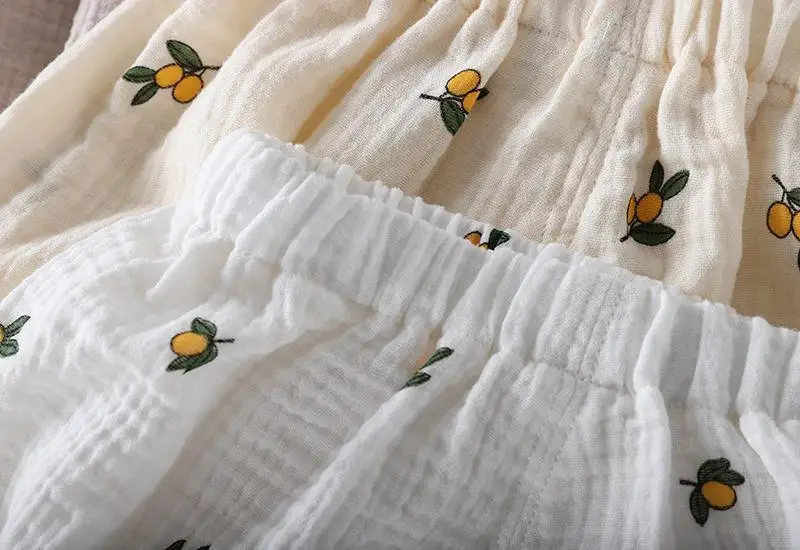 Baby Cotton Pumpkin Embroidered Shorts Cream — feature 7