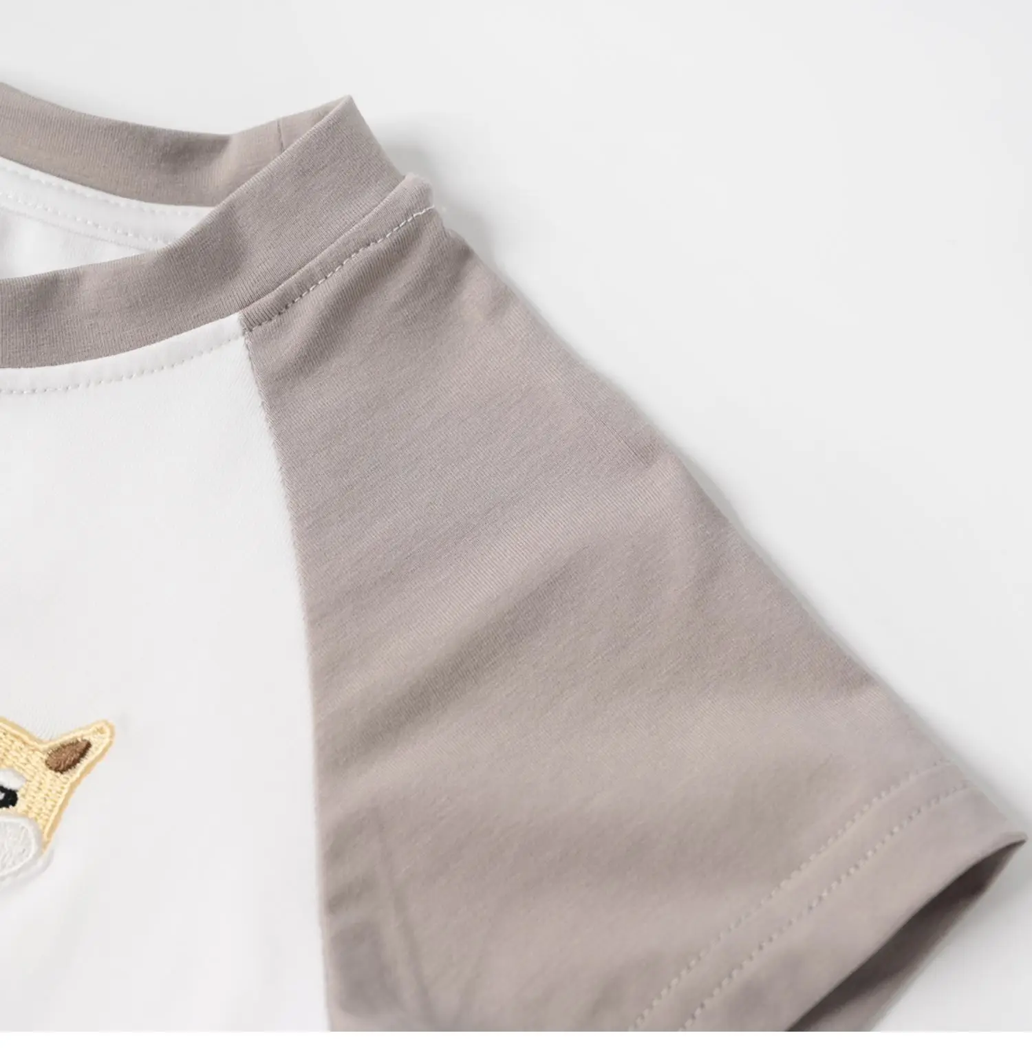 Children Cotton Raglan Sleeve T-Shirt White Pink Puppy Embroidery — feature 31