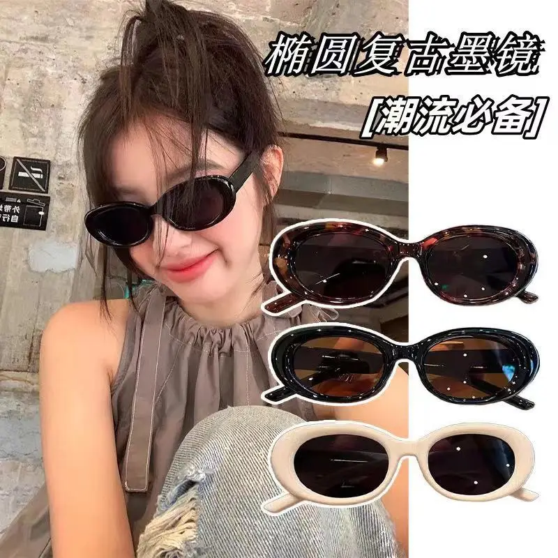 Women Retro Cat Eye Sunglasses UV400 Black - Image 8