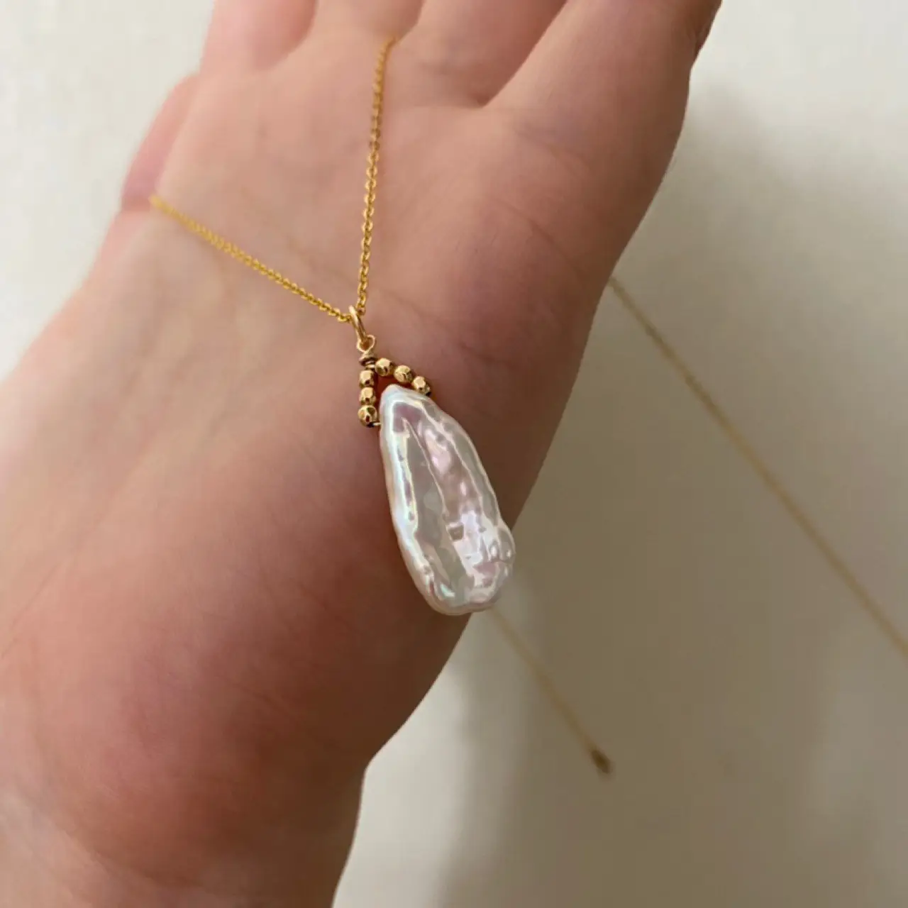 Women's White Pearl Necklace Clavicle Pendant Set - Image 3