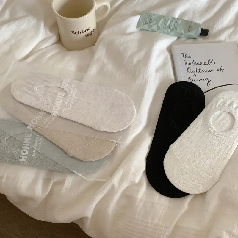Solid Color Boat Socks Women's Summer Thin Japanese Style Low-top Shallow Cotton Socks Simple All-match Non-slip Hidden Socks