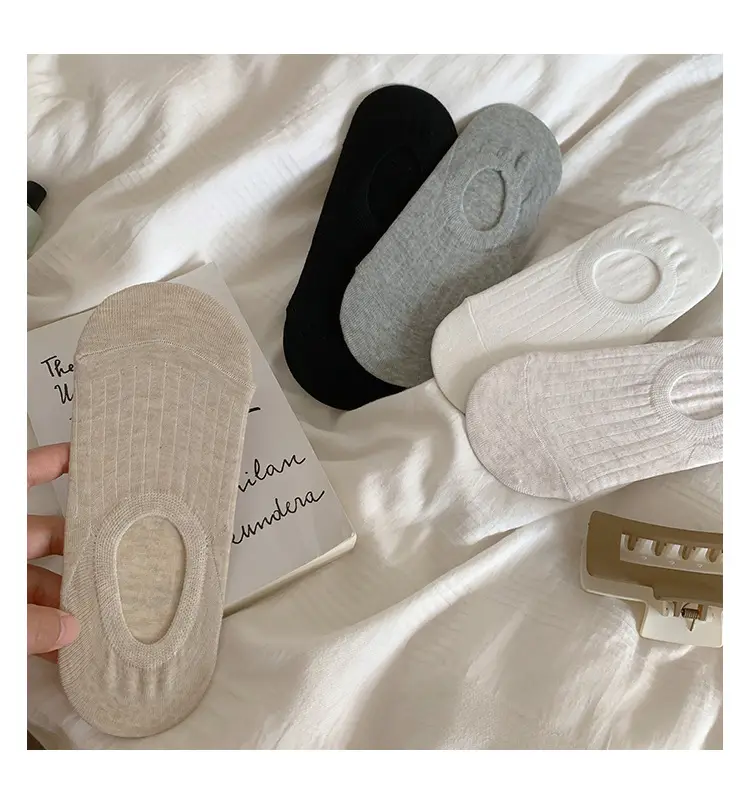 Solid Color Boat Socks Women's Summer Thin Japanese Style Low-top Shallow Cotton Socks Simple All-match Non-slip Hidden Socks — feature 3