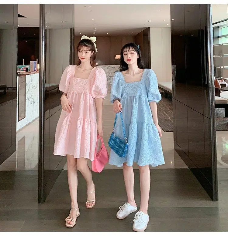 Summer 2023 New French Sweet Square Collar Puff Sleeve A- High Waist Slimming Loose Girlfriend Dress Women — feature 5