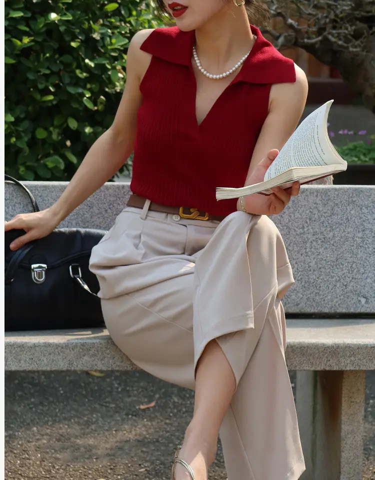 Black Knitted Polo Collar Vest for Women 2024 — feature 30