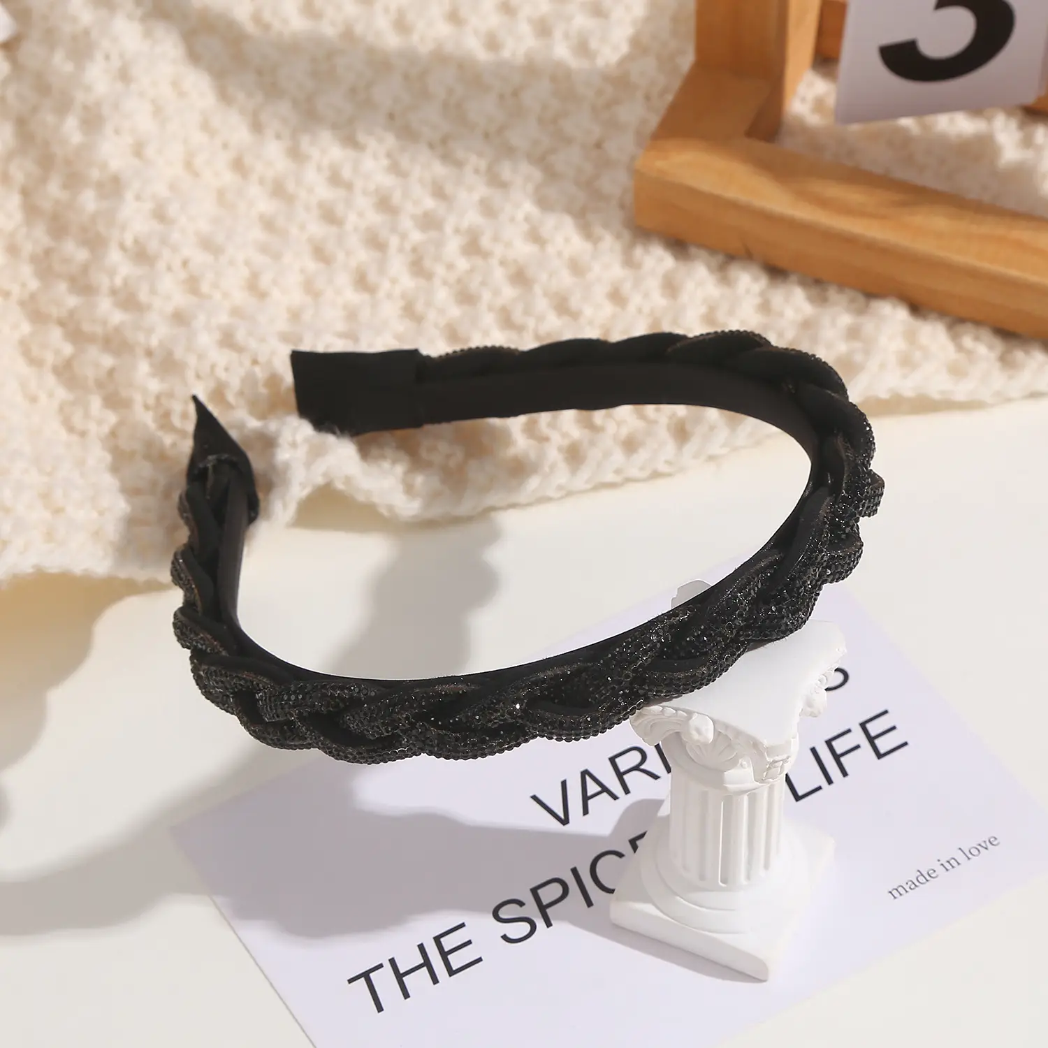 Sparkling Diamond Cross Headband Black — feature 7