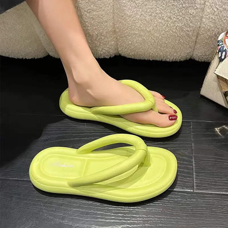 Women Black Thick Sole Flip Flops 2023