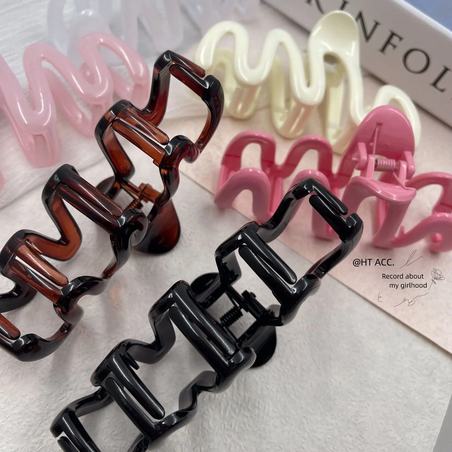 Pink Water Wave Hair Clip for Girls All Match Jewelry - Image 9