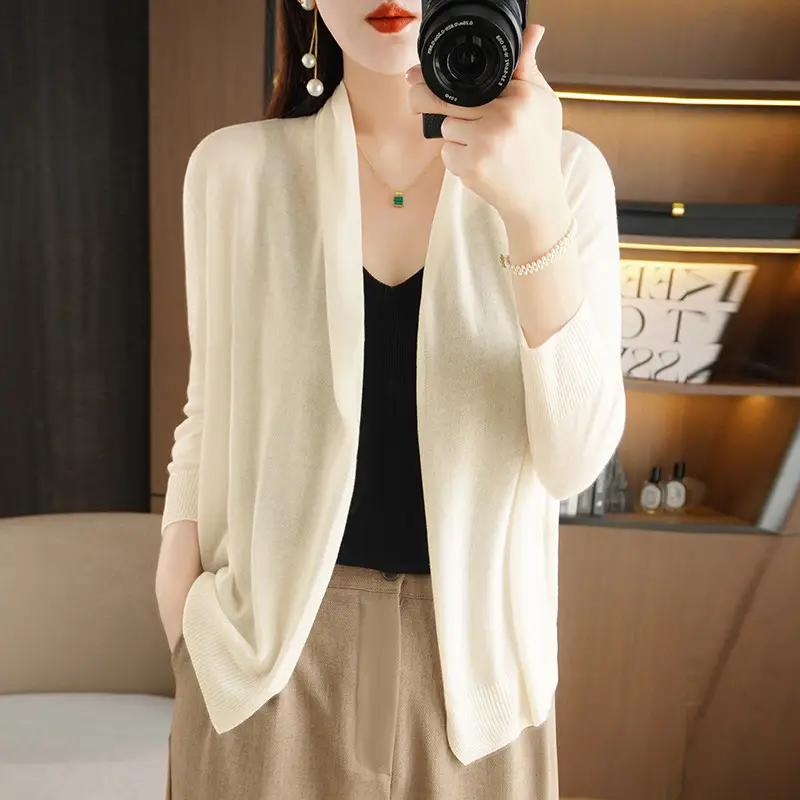 Women's Thin Ice Silk Long Sleeve Cardigan - Image 4