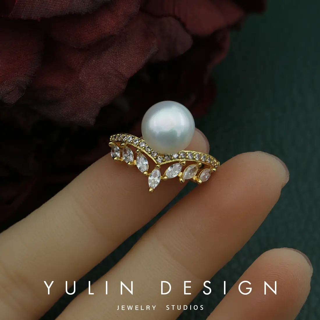 Women's Vintage Pearl Crown Diamond Gold Ring - Image 3