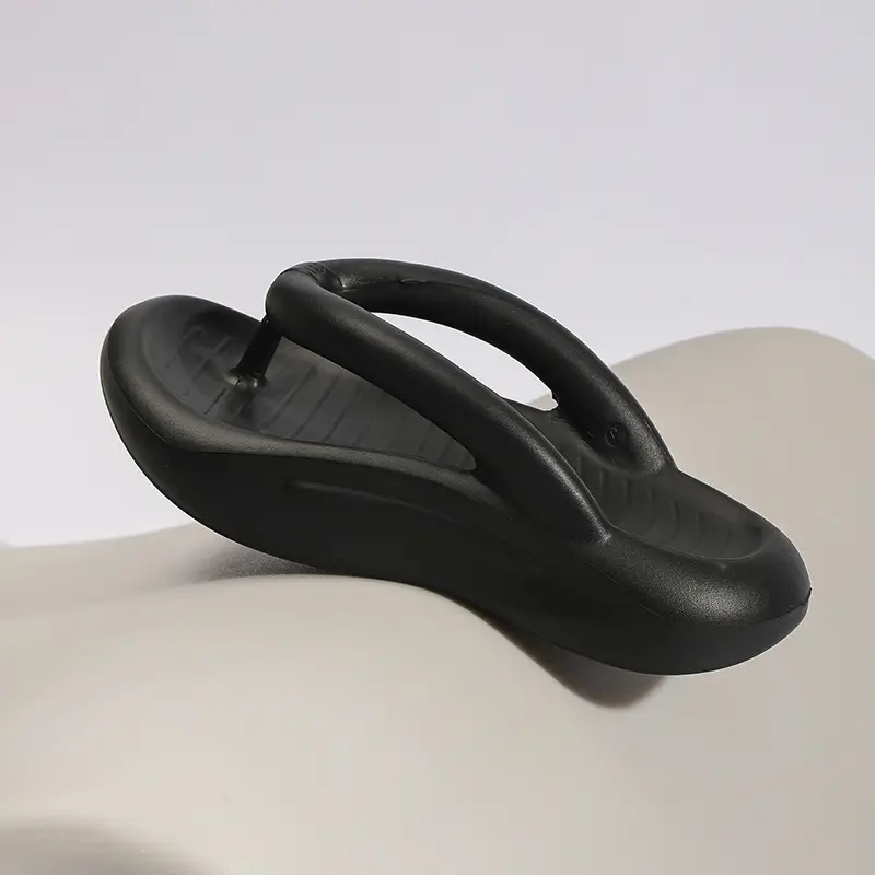 Men's Black Rubber Flip Flops High-End Wear