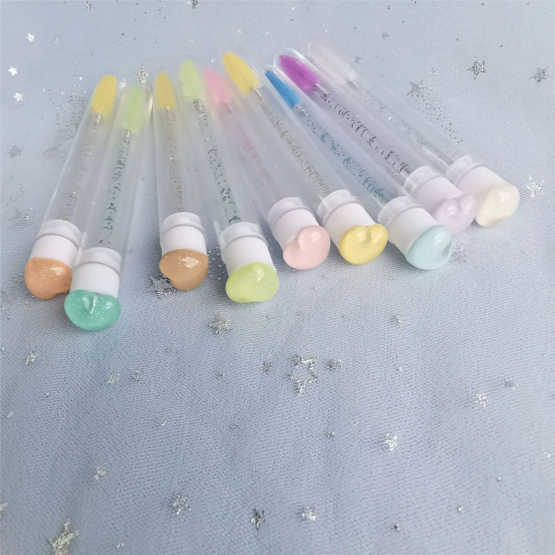 Multi-Color Heart Drill Tube Mascara Brushes — feature 8