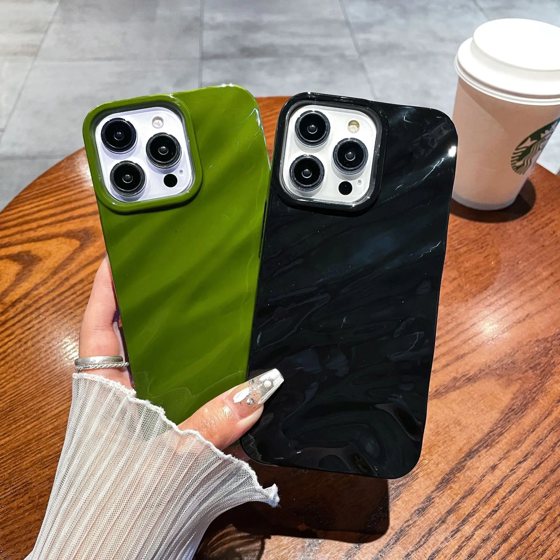 Green Anti-Fall Shell for Apple 17 Mobile - Image 11