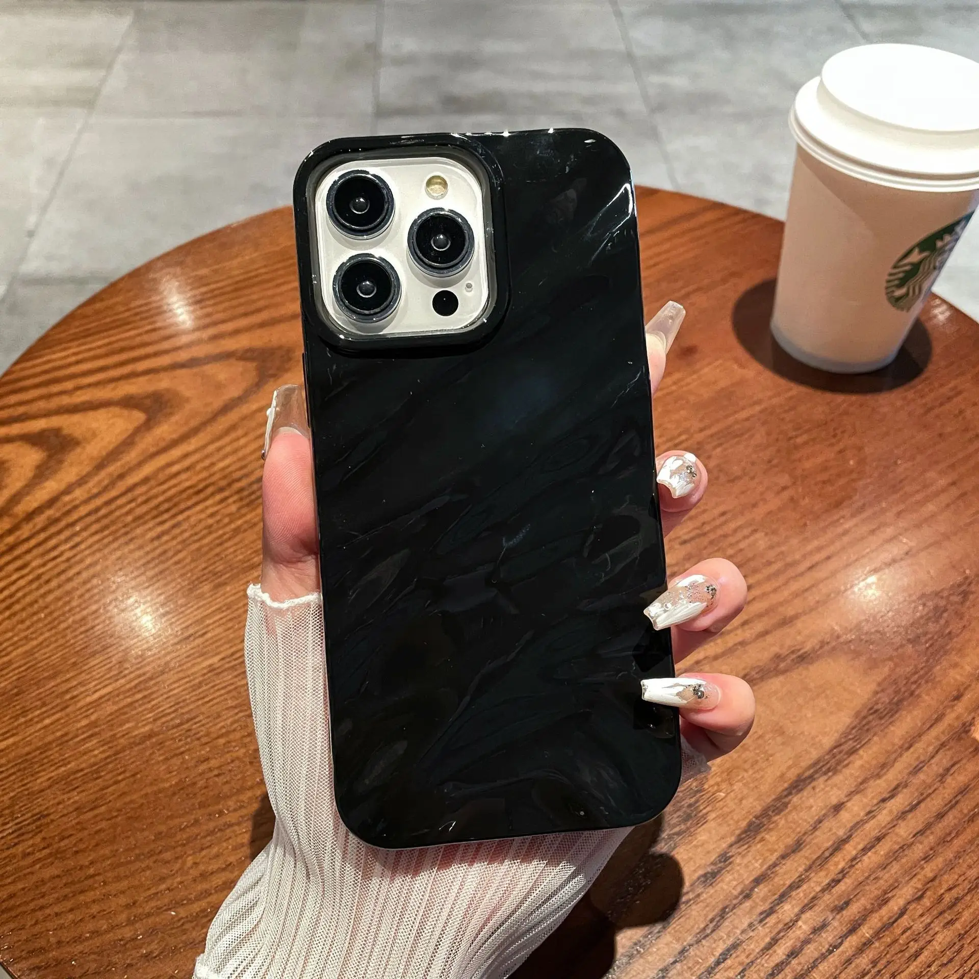 Green Anti-Fall Shell for Apple 17 Mobile — feature 12
