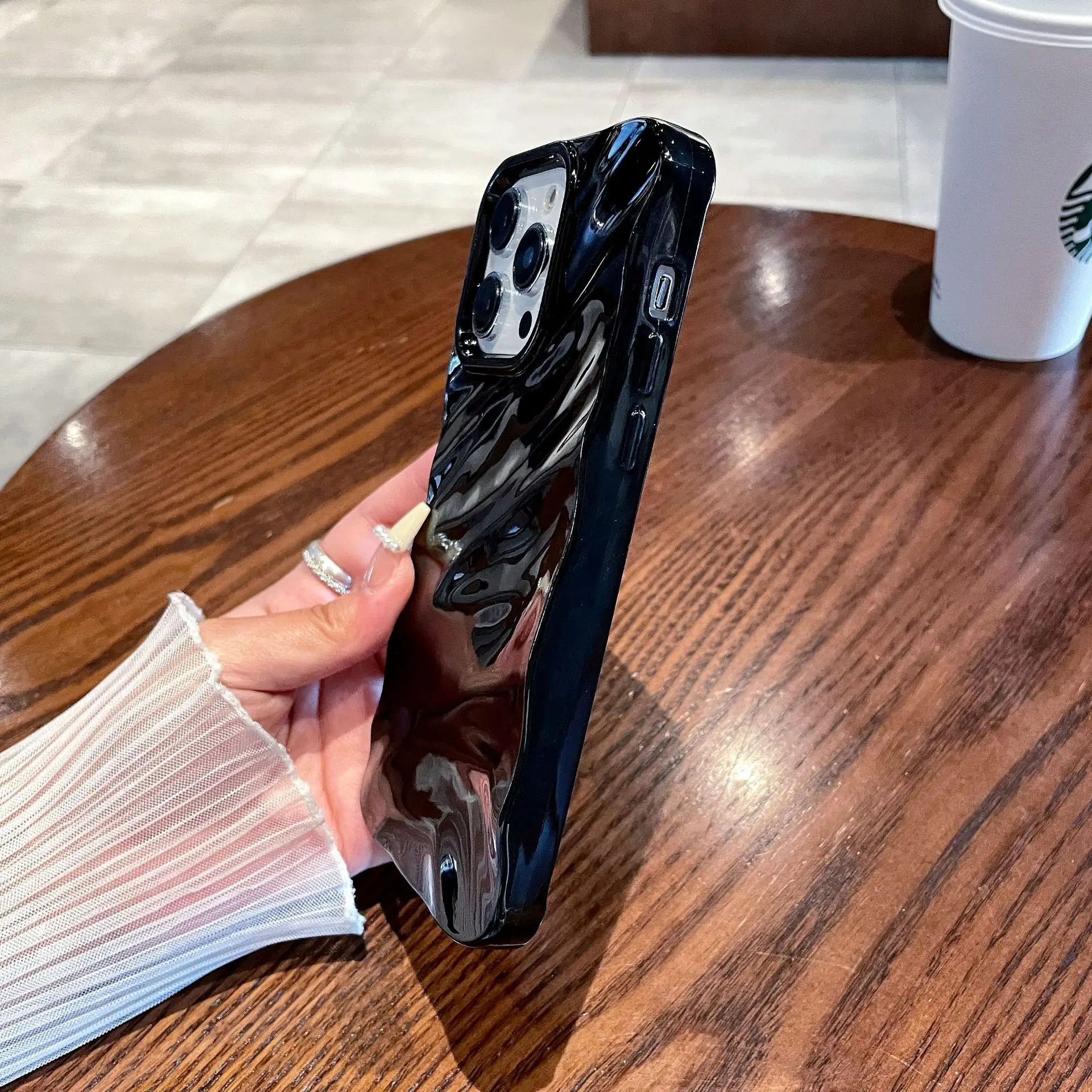 Green Anti-Fall Shell for Apple 17 Mobile — feature 15