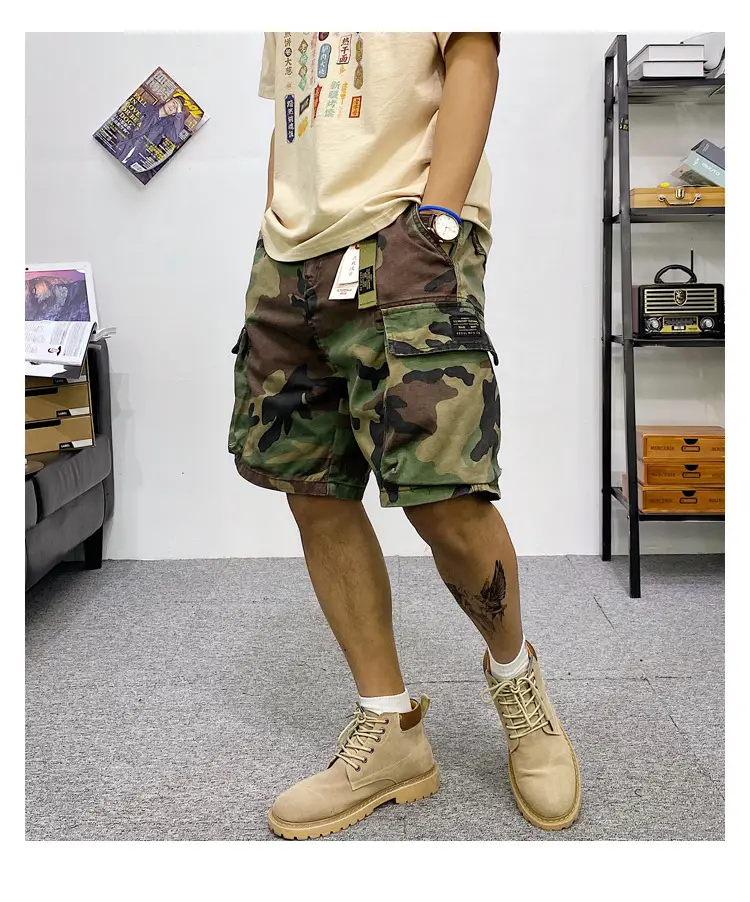 Men Camouflage Multi-Pocket Shorts Summer Wear — feature 3