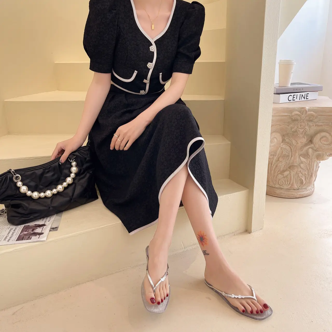 Transparent Splint Flats Women Summer Flip Flops 2023 — feature 2