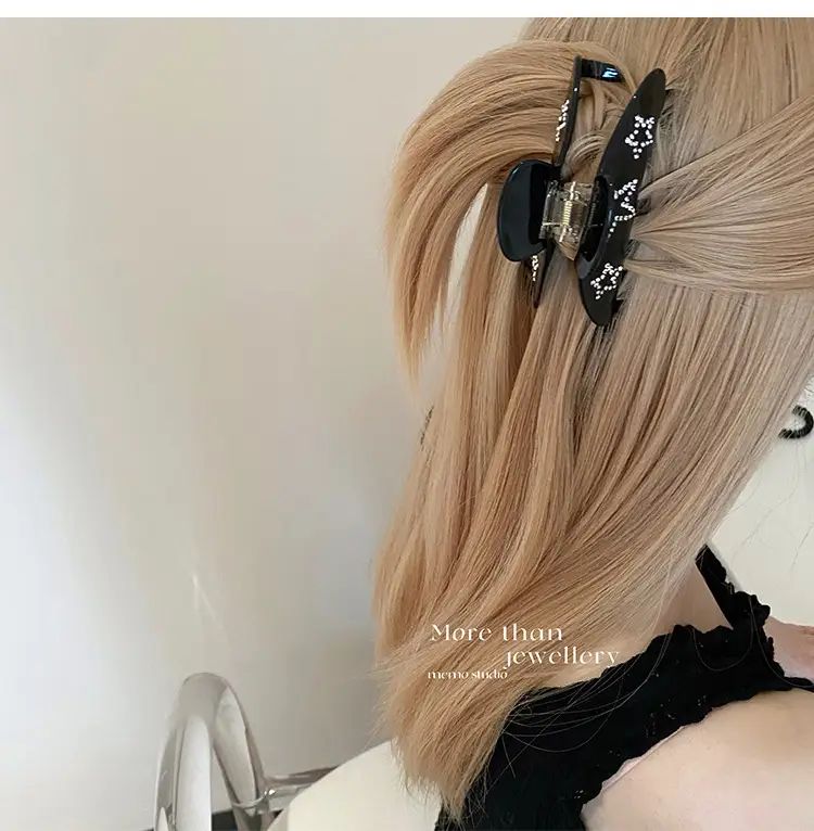 More Than Han Jewellery Pink Shark Clip Set — feature 13