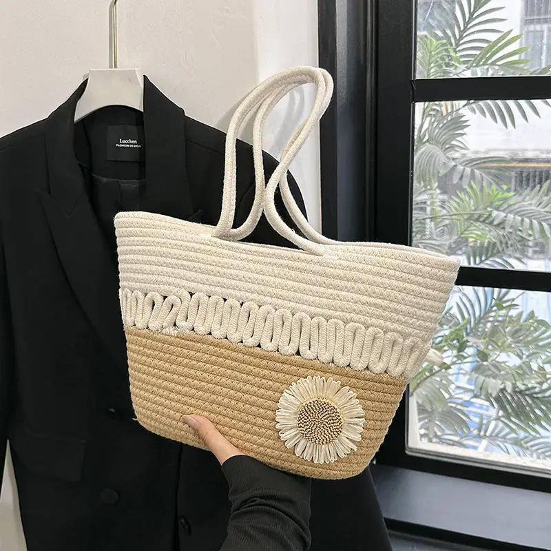 Women's Straw Flower Bag Beige White Shoulder Carry