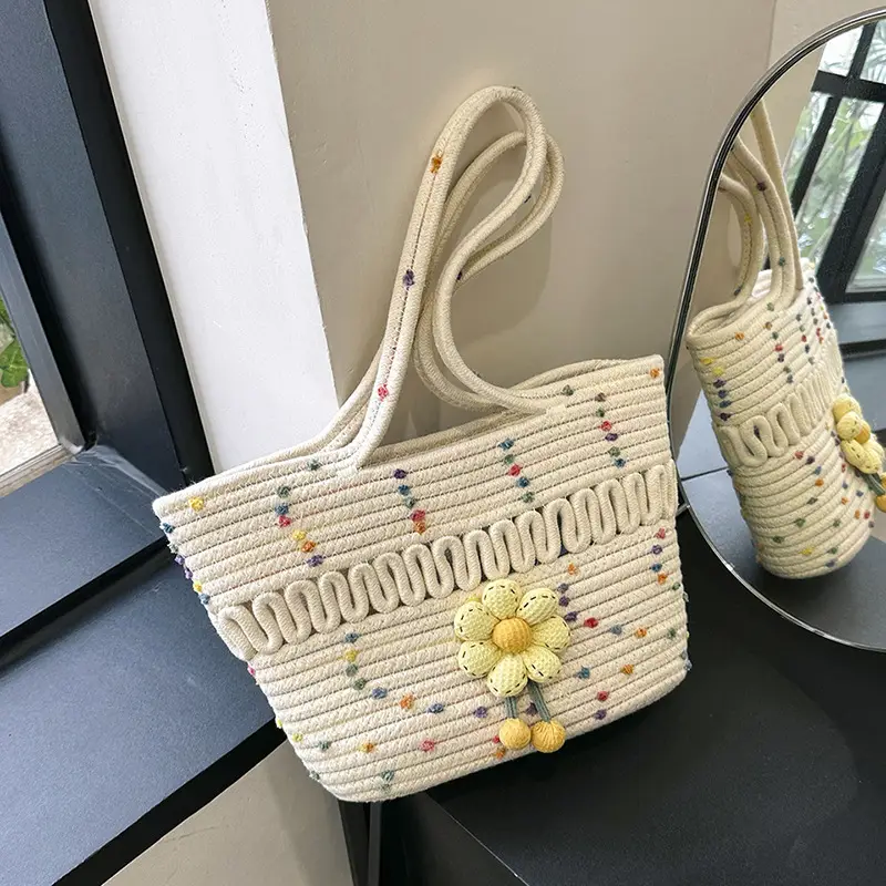 Women's Straw Flower Bag Beige White Shoulder Carry