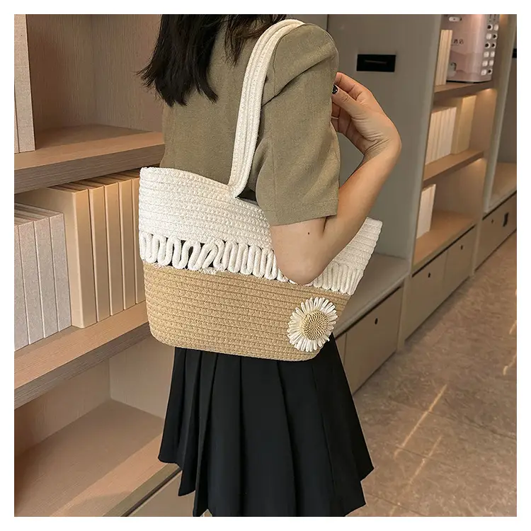 Women's Straw Flower Bag Beige White Shoulder Carry — feature 12