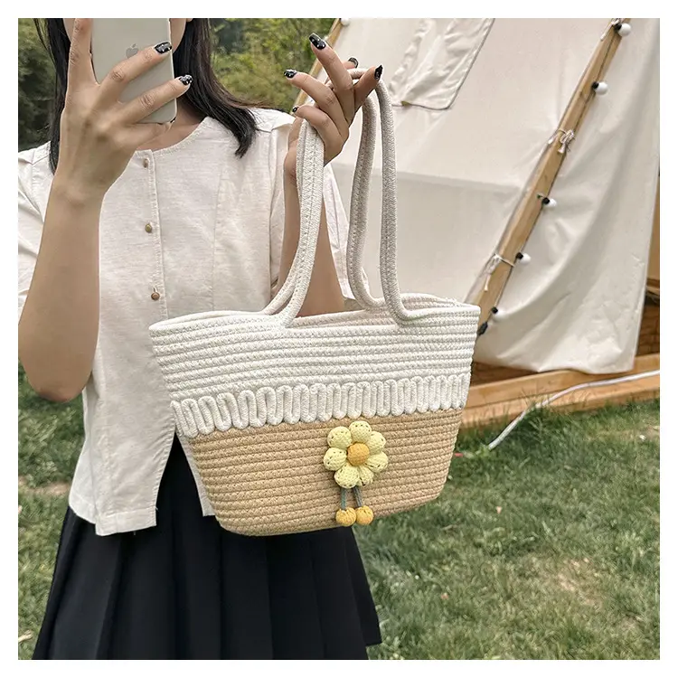 Women's Straw Flower Bag Beige White Shoulder Carry — feature 14