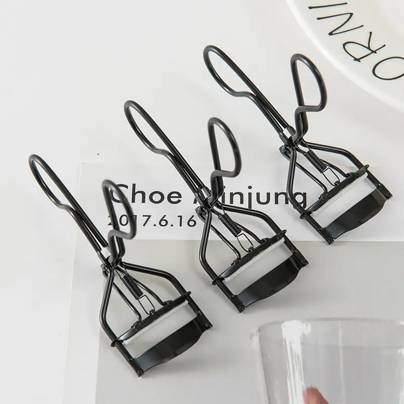 Black Ultra Wide Angle Eyelash Curler with Stainless Steel Body - Image 8