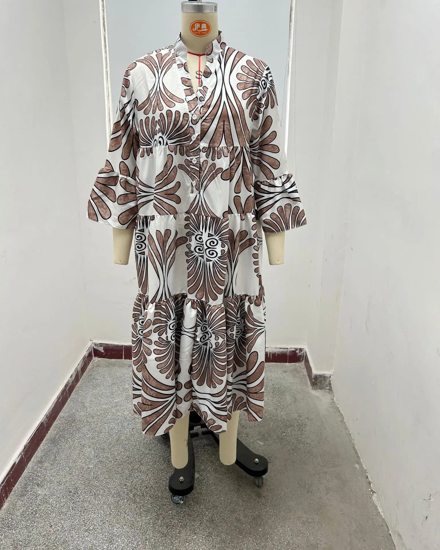 Women's Printed Loose Fit Dress Black White — feature 2