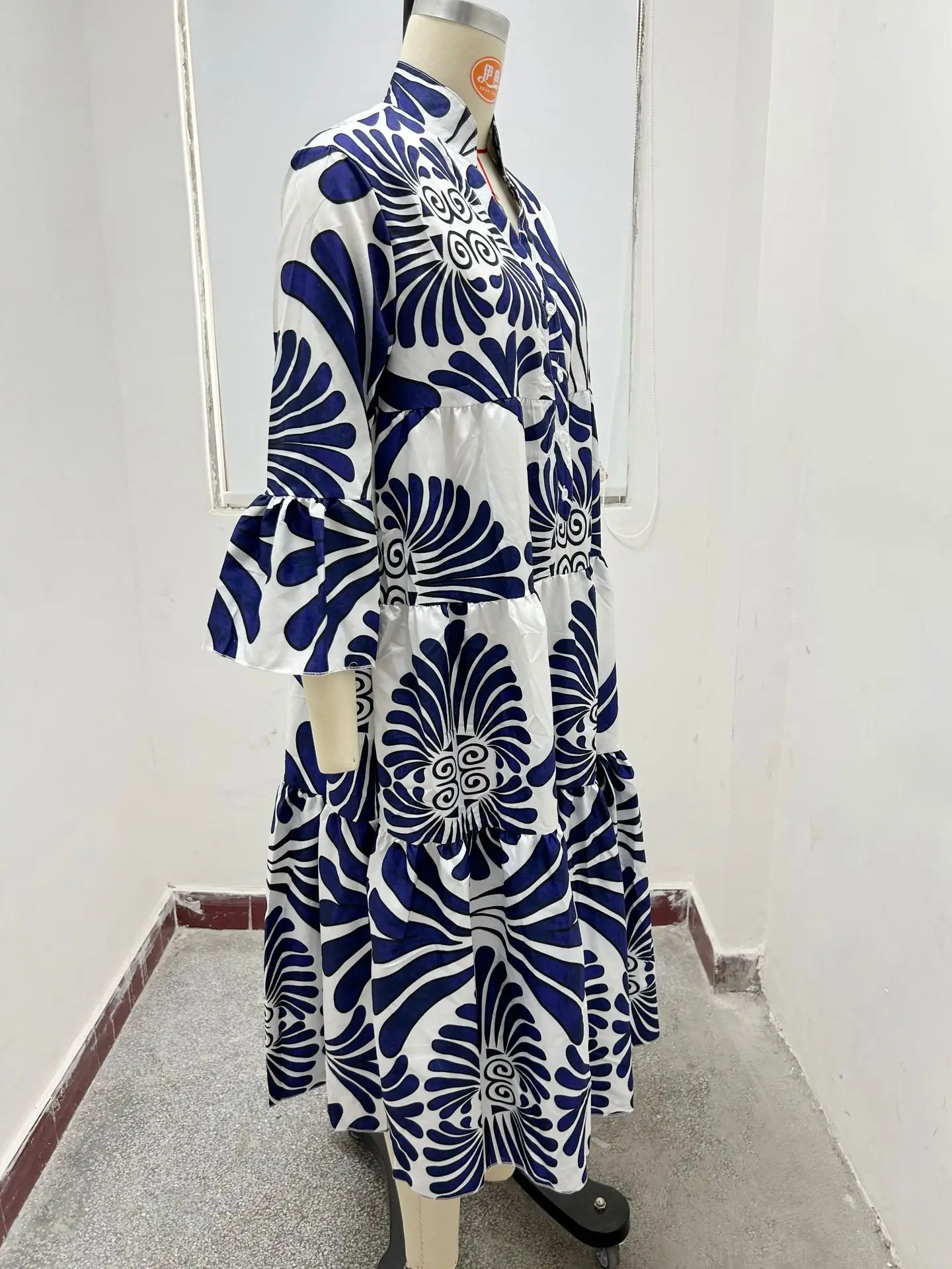 Women's Printed Loose Fit Dress Black White — feature 5