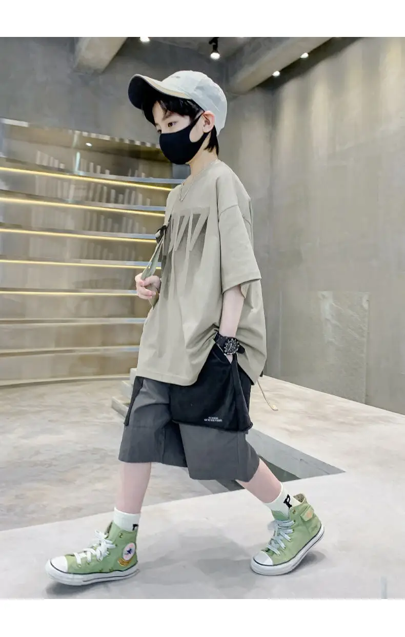 Kids 1977 Letter T-Shirt Grey Cotton Shorts Set — feature 17