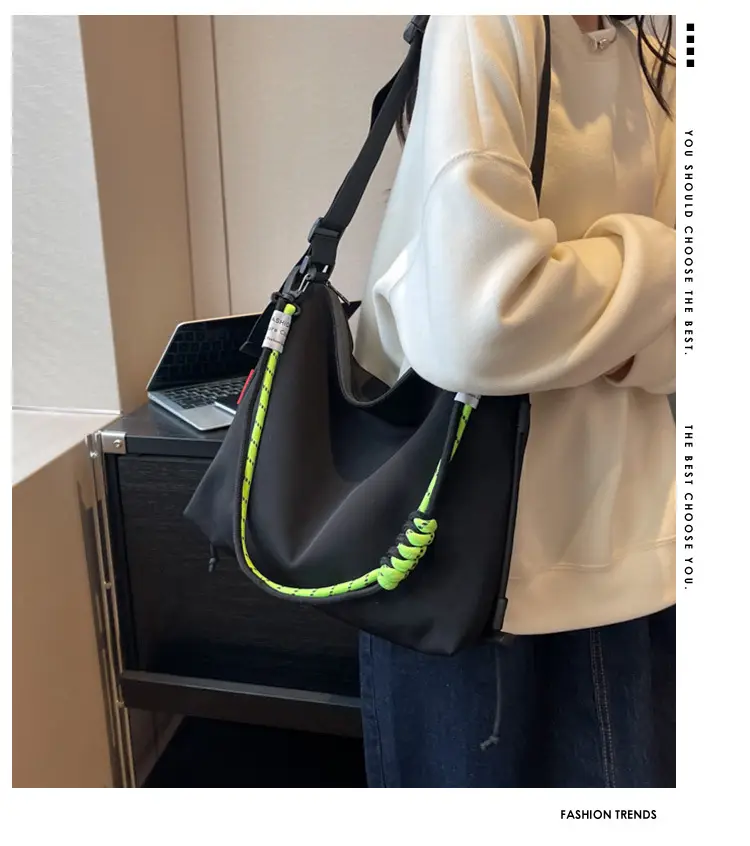 Women Large Capacity Shoulder Crossbody Bag Black Green — feature 10