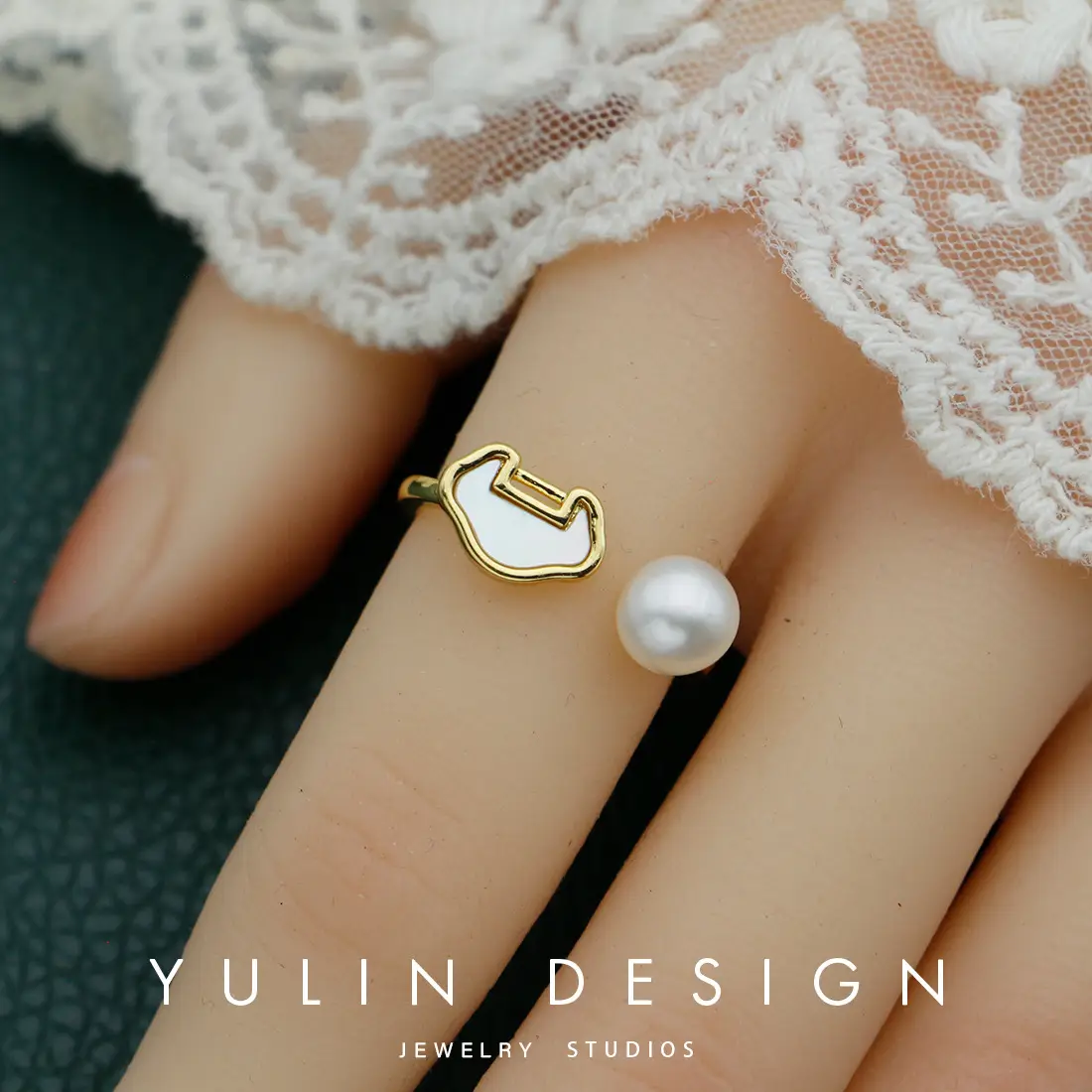 Retro Pearl Ring with Palace Style Winding Gold - Image 27