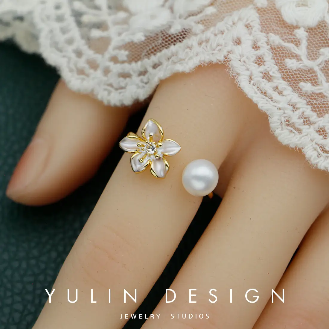 Retro Pearl Ring with Palace Style Winding Gold - Image 5